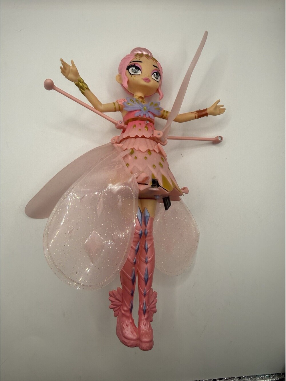 Hatchimals Pixies Crystal Flyers Pink Fairy Magical Flying Levitating Pixie Toy